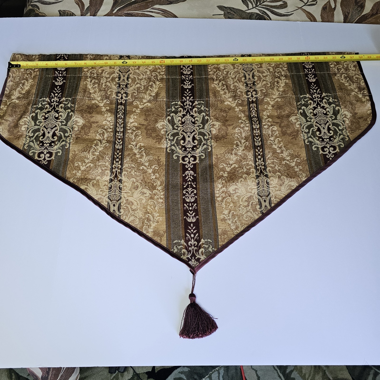 Croscill Townhouse Ascot Valances Stripe Burgundy Green Gold Tassels Set Of 4