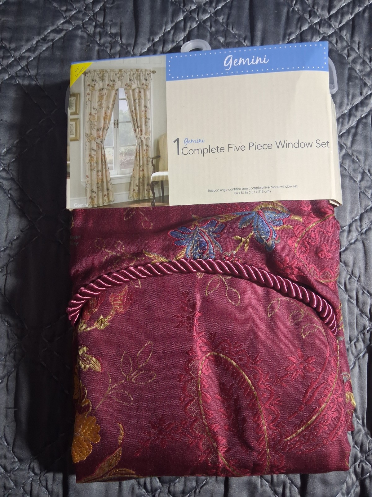 5 Piece Window Complete Set – Gemini 54″ X 84″ – Burgundy