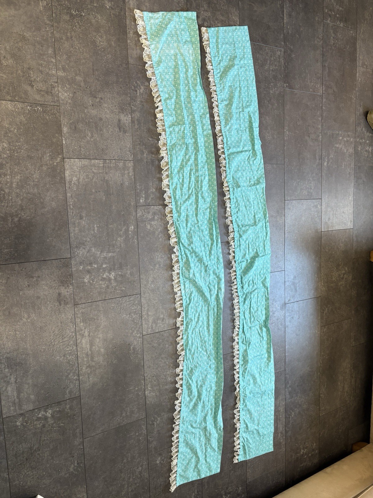 VTG Homemade Sea Foam Green With Lace Valances Rod Pocket Set Of 2