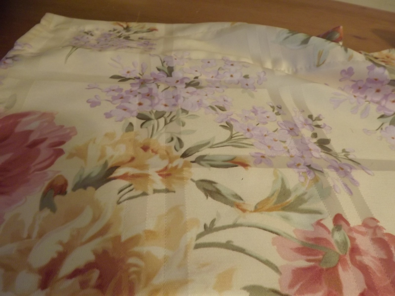 FLORAL blouson VALANCE pink cabbage roses ON BUTTERCREAM BACKGROUND 60Wx16