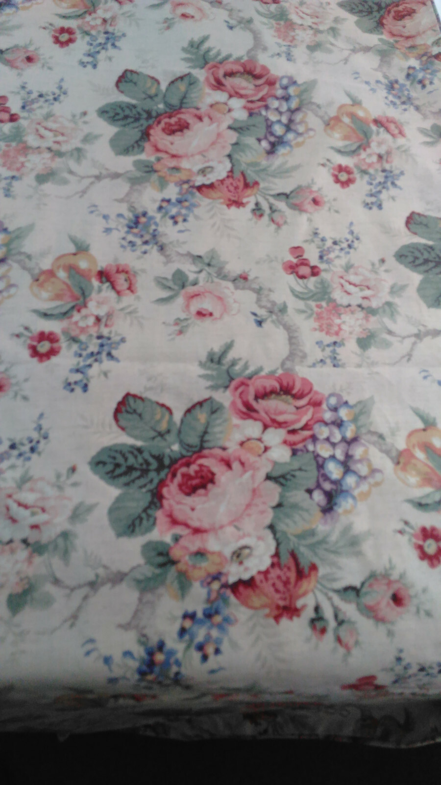 CHAPS LARGE WINDOW SCARF-2 FABRICS-PARCHMENT AND PLAID-252″ LONG COTTON FABRIC