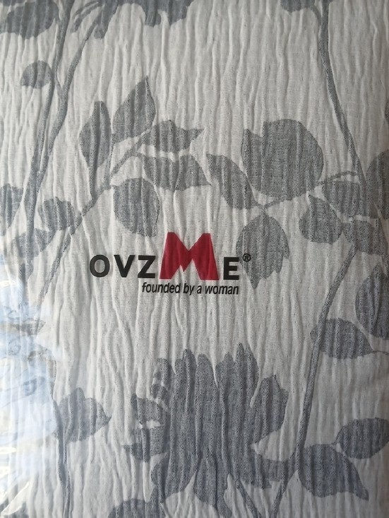 Floral Curtain Panel in Gray and White 2x50x120