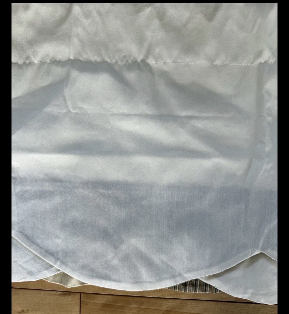 Heritage House Windsong Valance Scallop Buttons Birds 52”X14.5”