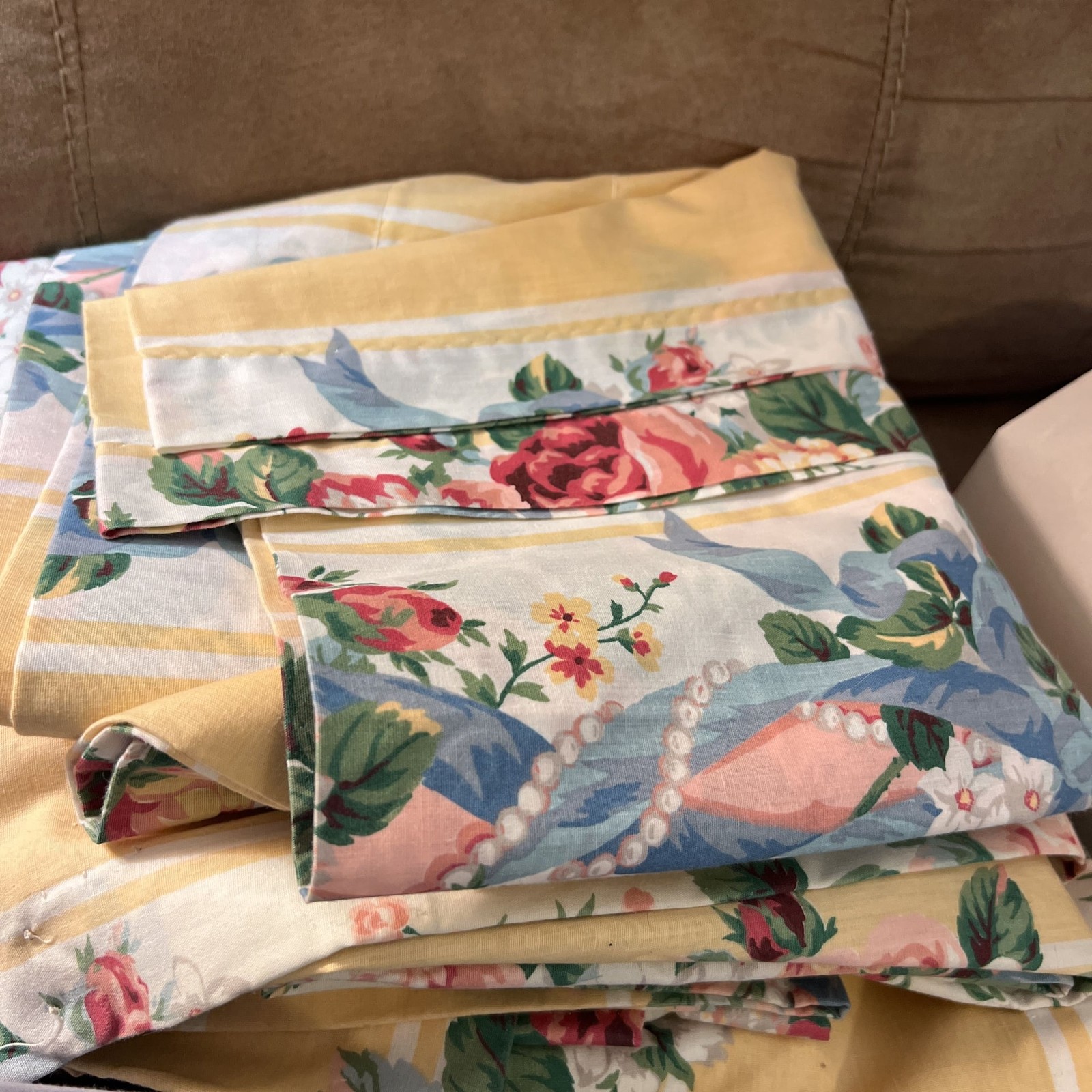 Vintage Croscill Princess Yellow Floral Stripe Blouson Valance
