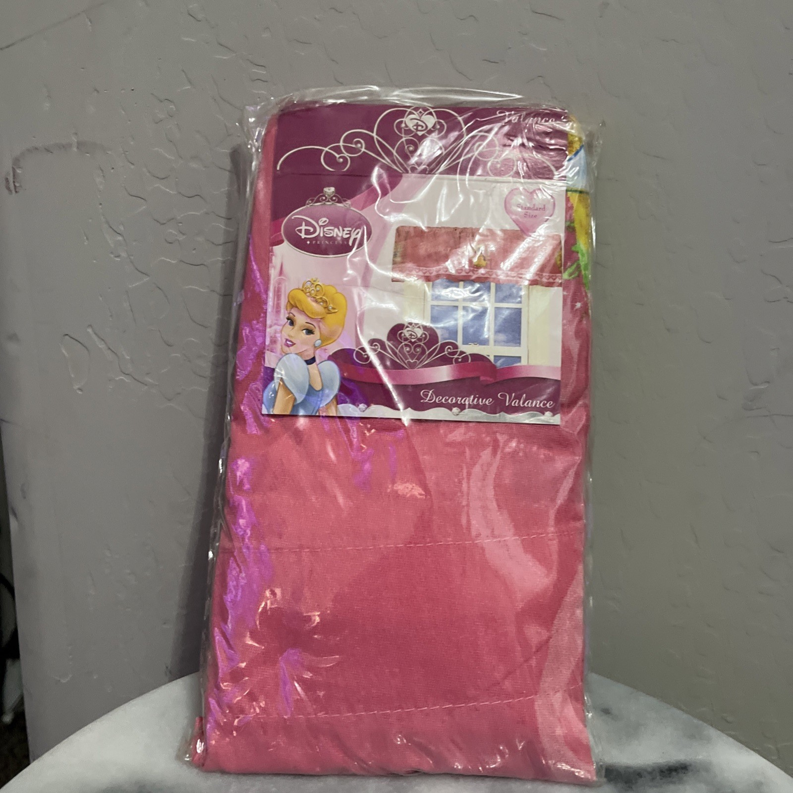 Disney Princess Cotton Blend VALANCE 5 PRINCESSES Repeat Pink Background Sealed