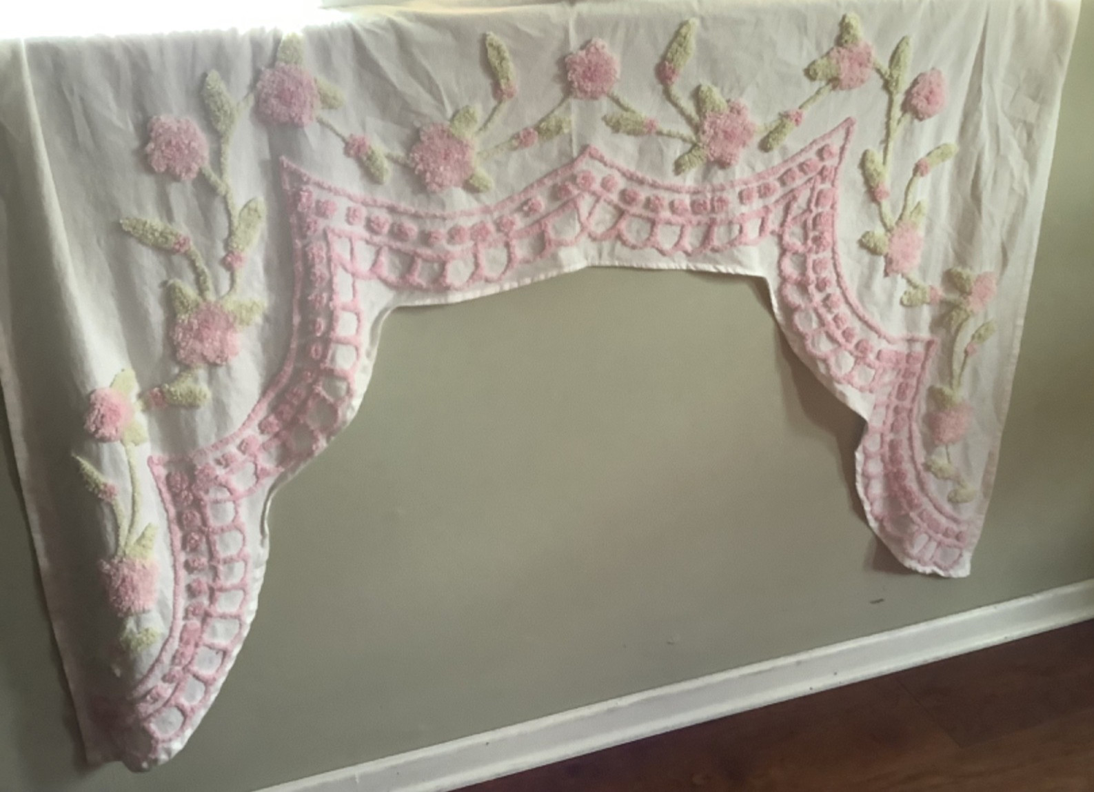 Vintage Chenille Floral Print on Cotton Valance Pink Green Cottagecore Large