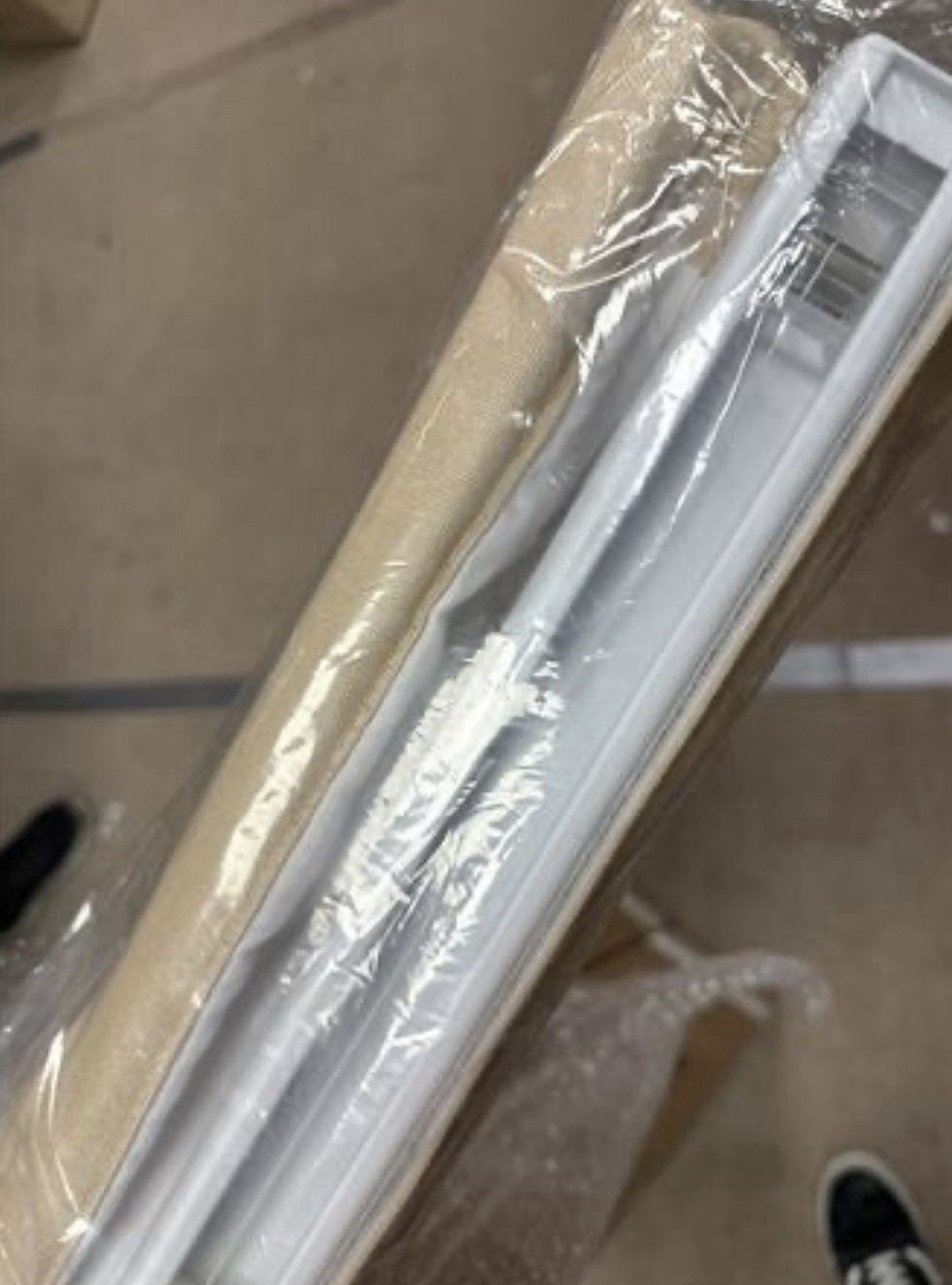 Home Basics Linen Light Filtering Cordless Roman Shade 31” X 64” NIB