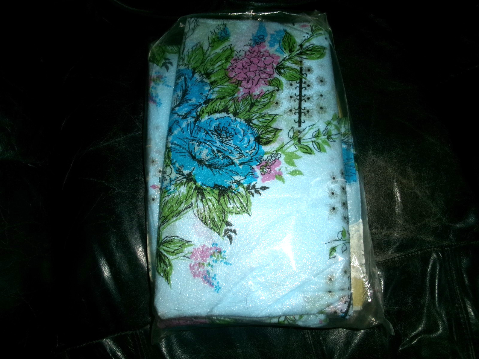 NIP~Vintage 60’s Curtains 3 Piece DECORATOR DRAPES Mountex Plastic large flowers