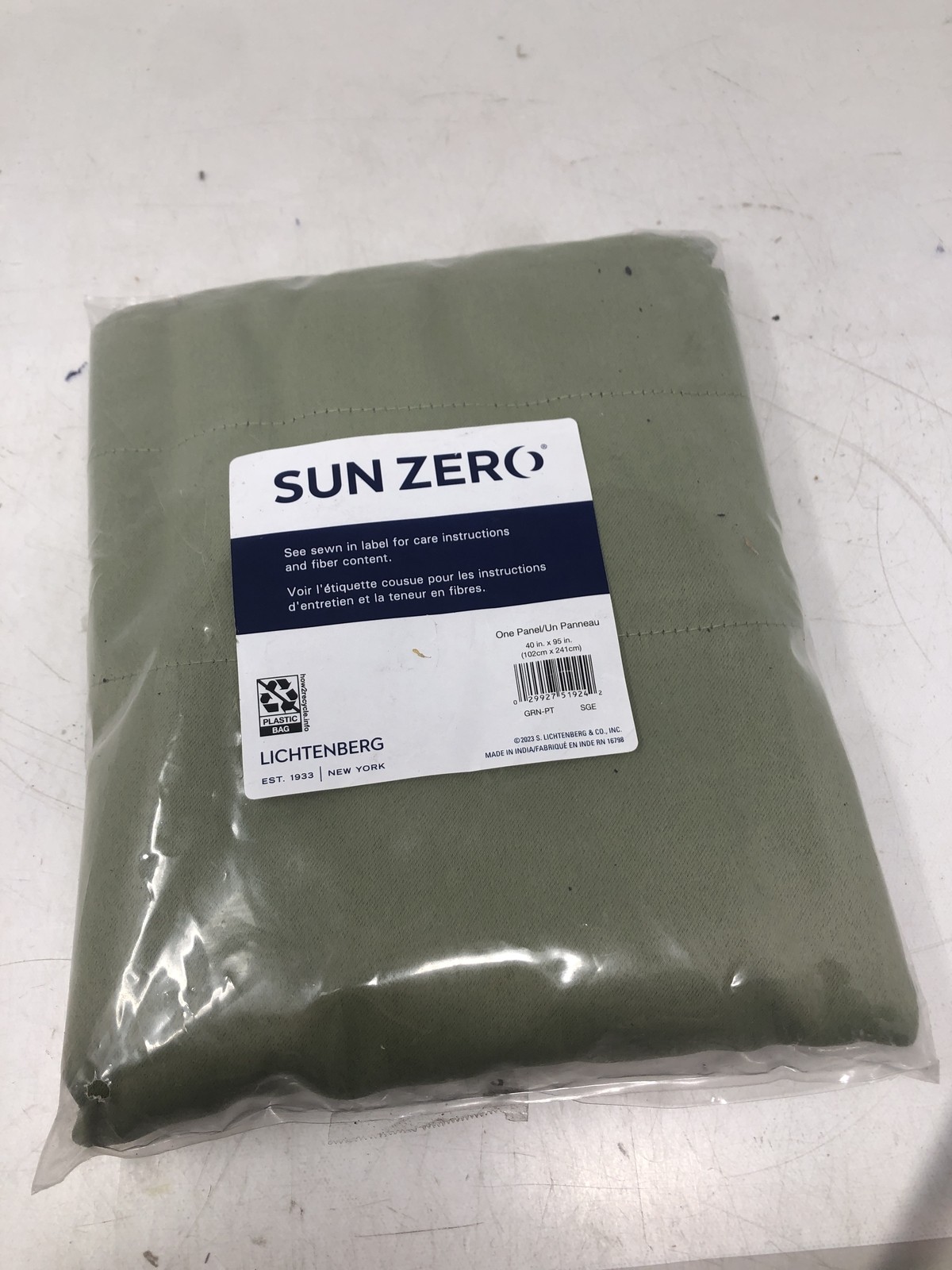 Sun Zero Easton Energy Saving Blackout Curtain Panel,40″ x 95″,Sage Green