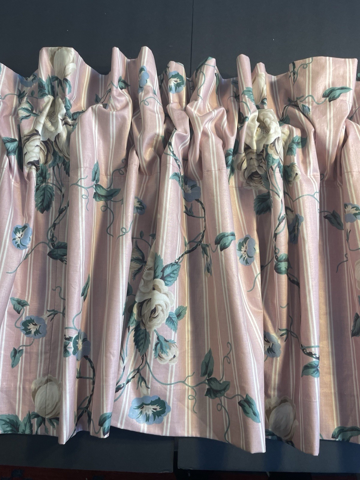 Vtg Custom Valance Pink Cabbage Rose Fabric Cottage Core Granny Core 20ft Long