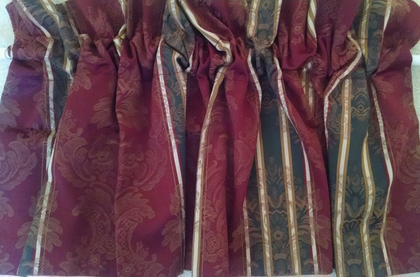 NEW WINDOW VALANCE 18″ X 54″ LINED BURGUNDY WINE GREEN TAN GOLD PAISLEY