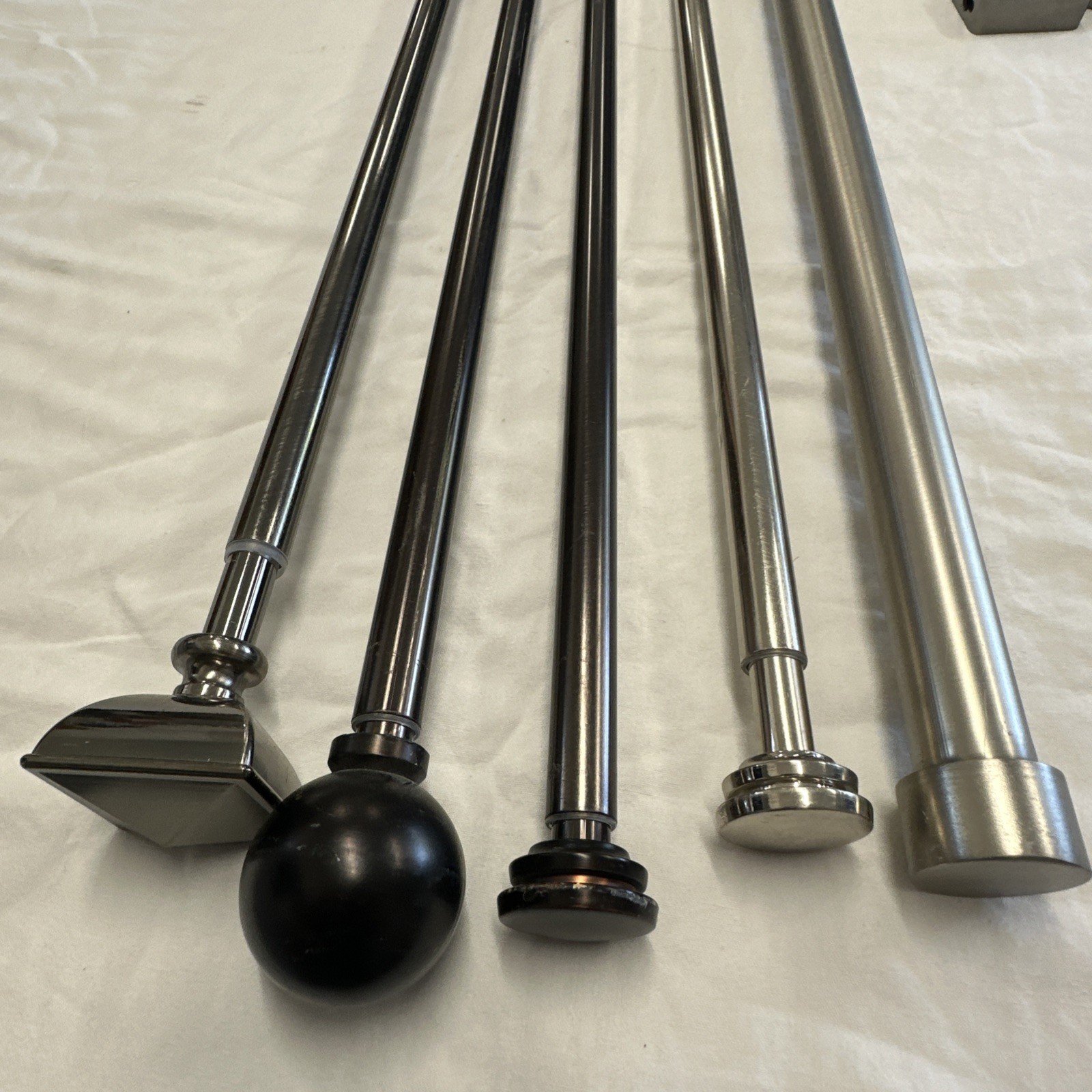 BUNDL 5 Assorted Window Curtain Rods With Hangers