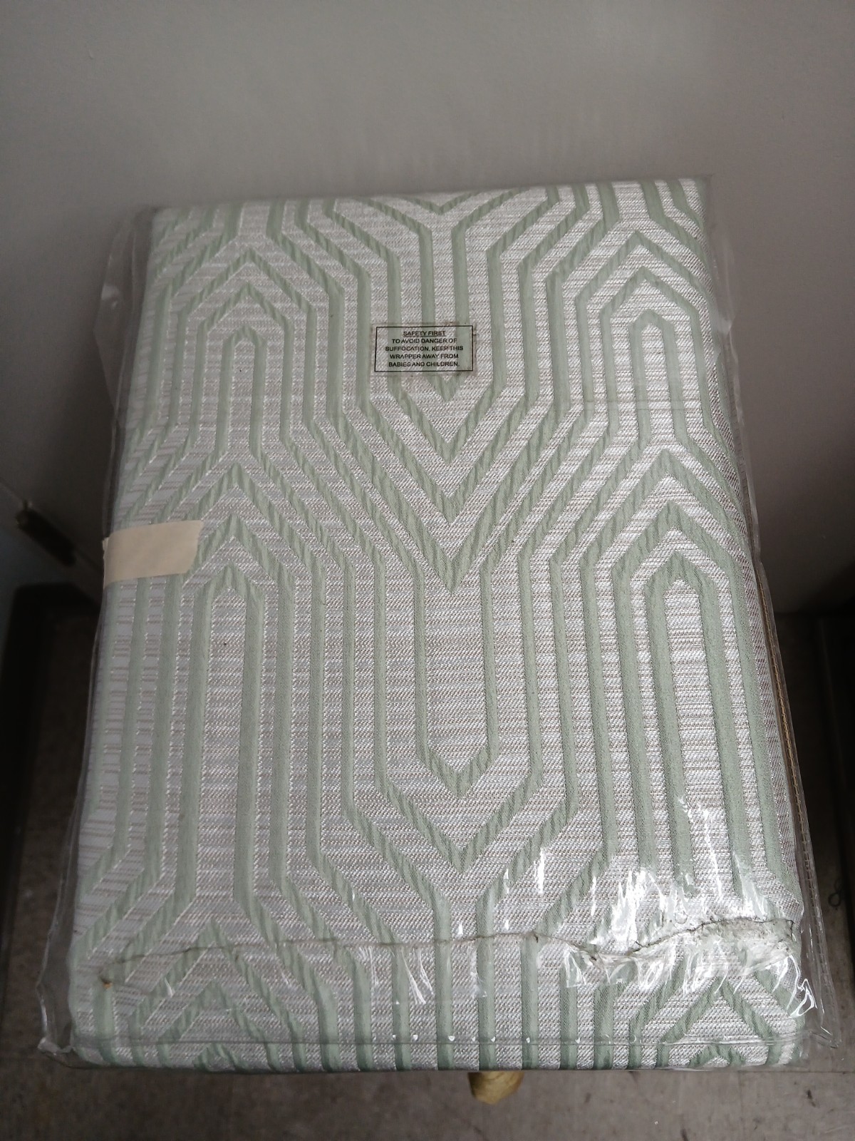 Curtain Set By Drapexpert brand.