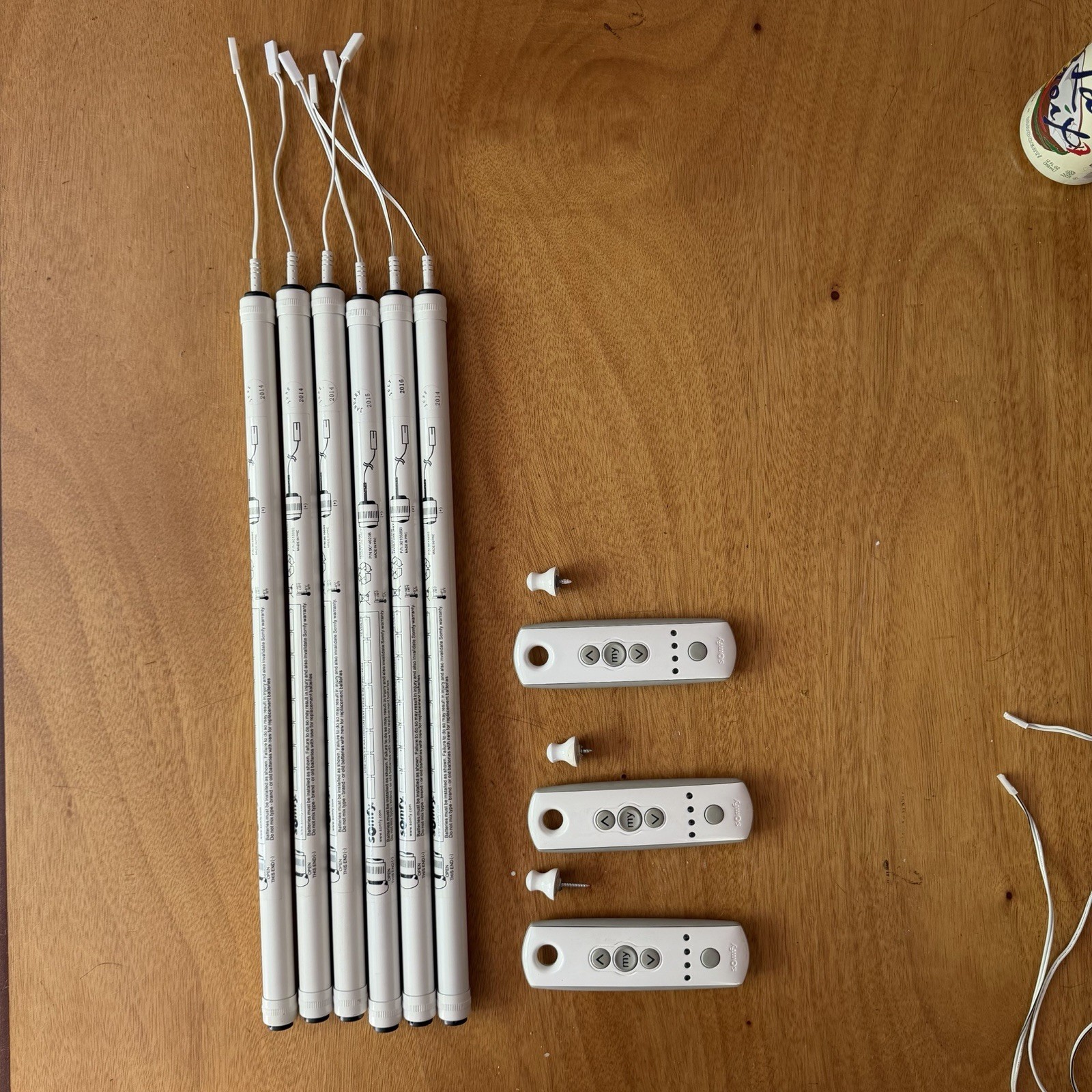 6 Somfy Blind Cord Lift 32 RTS Motors & Battery Tubes, 3 Remotes. Read Descrip.