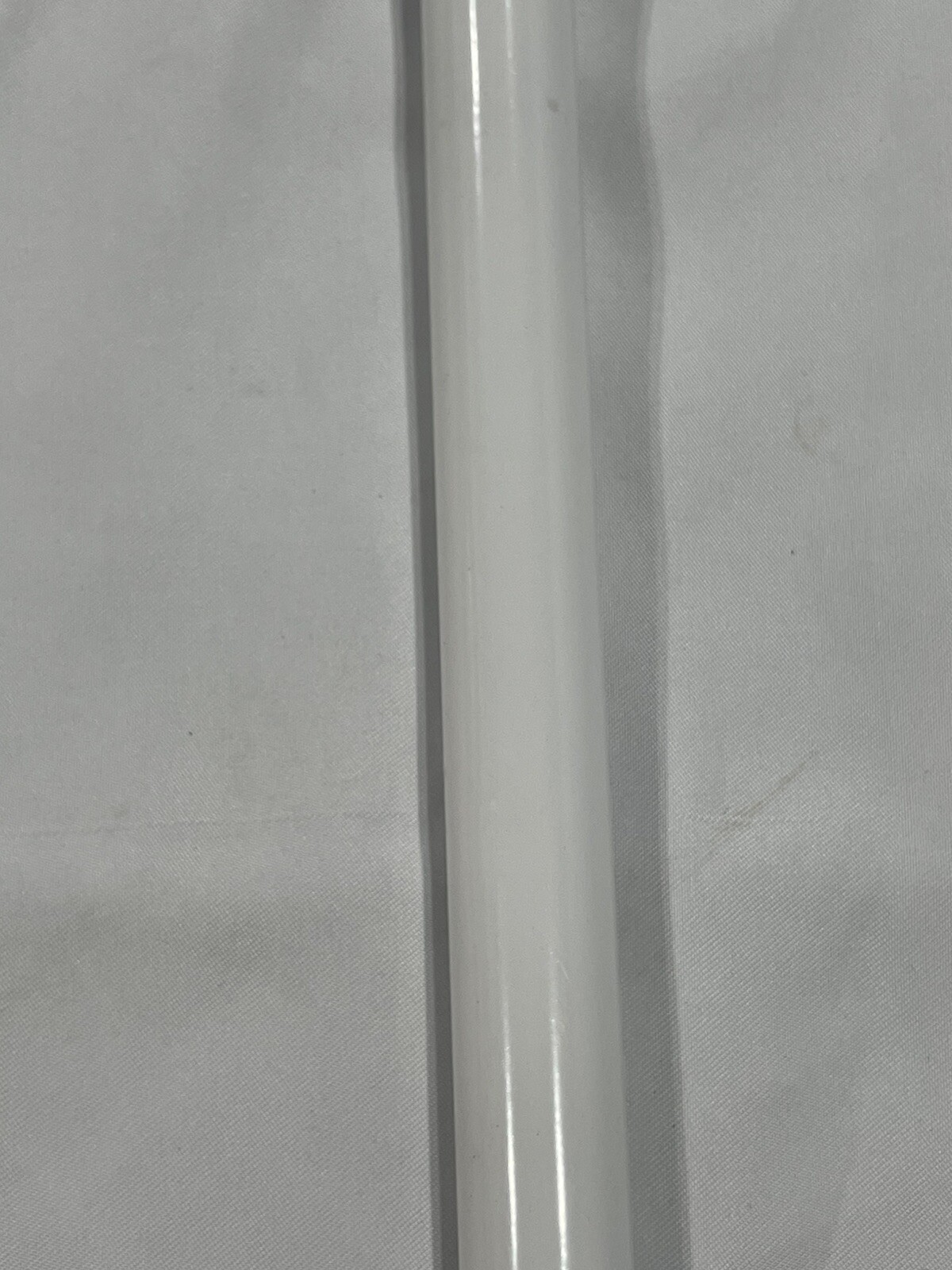 Amazon Basics Adjustable Tension Curtain Rod, 78-108″ White, Classic Finials