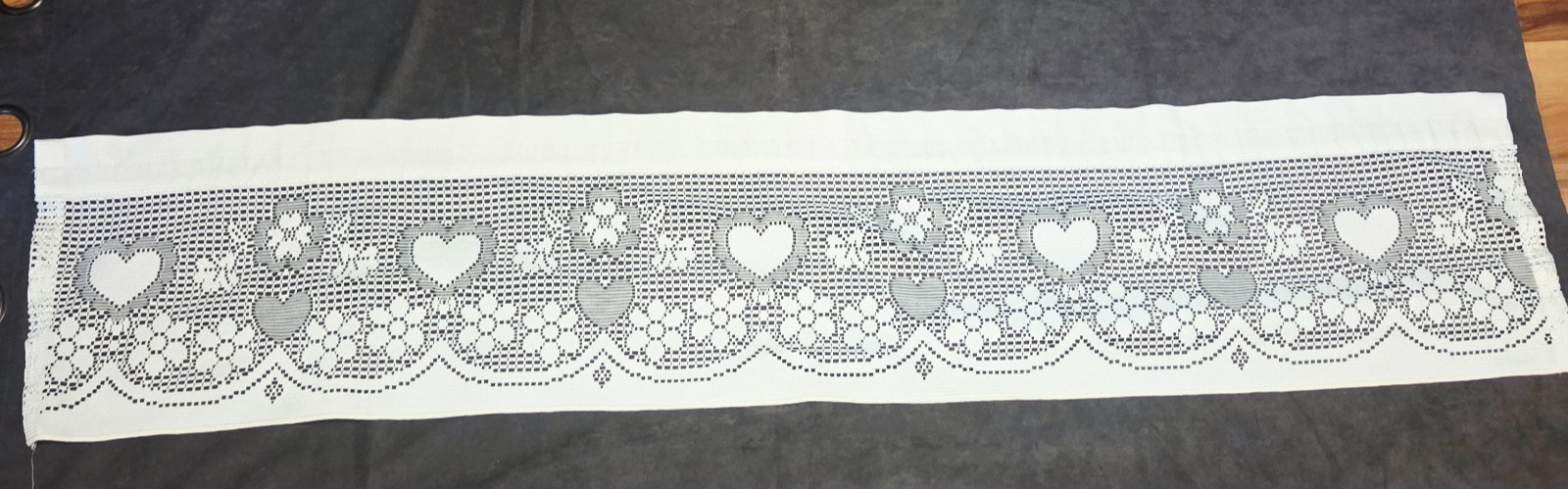 Vintage 1988 Louis Hornick Filet Lace Cafe Curtain Valance Hearts Floral 57×12