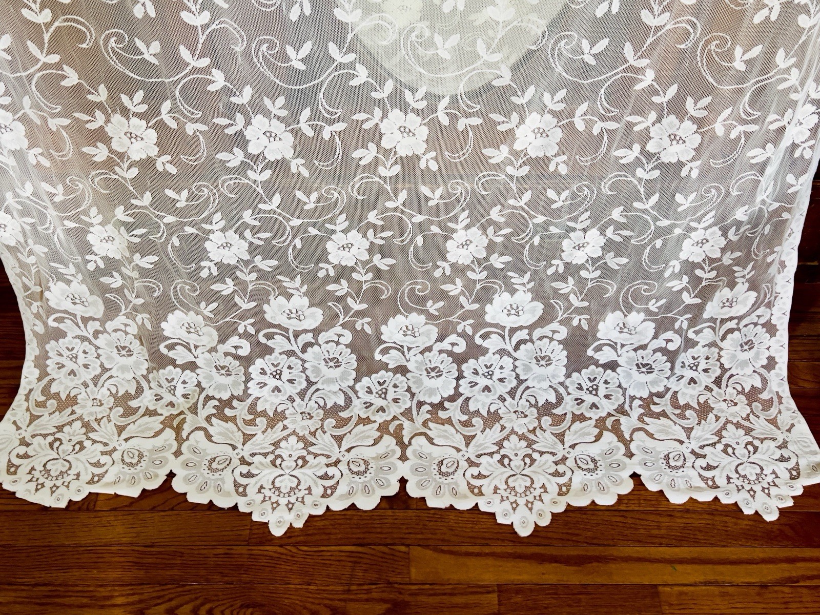 IVORY OFF WHITE HEAVY ROSE FLORAL SCALLOPED LACE CURTAIN PAIR JCPENNEY 56×86