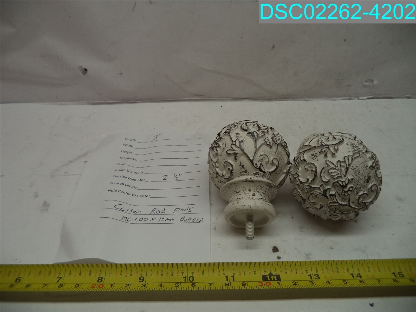 QTY=2: CURTAIN ROD FINAL’S WEATHERED WHITE 3″ L X 2-1/2″ W M6-1.00 X 15 MM BOLT