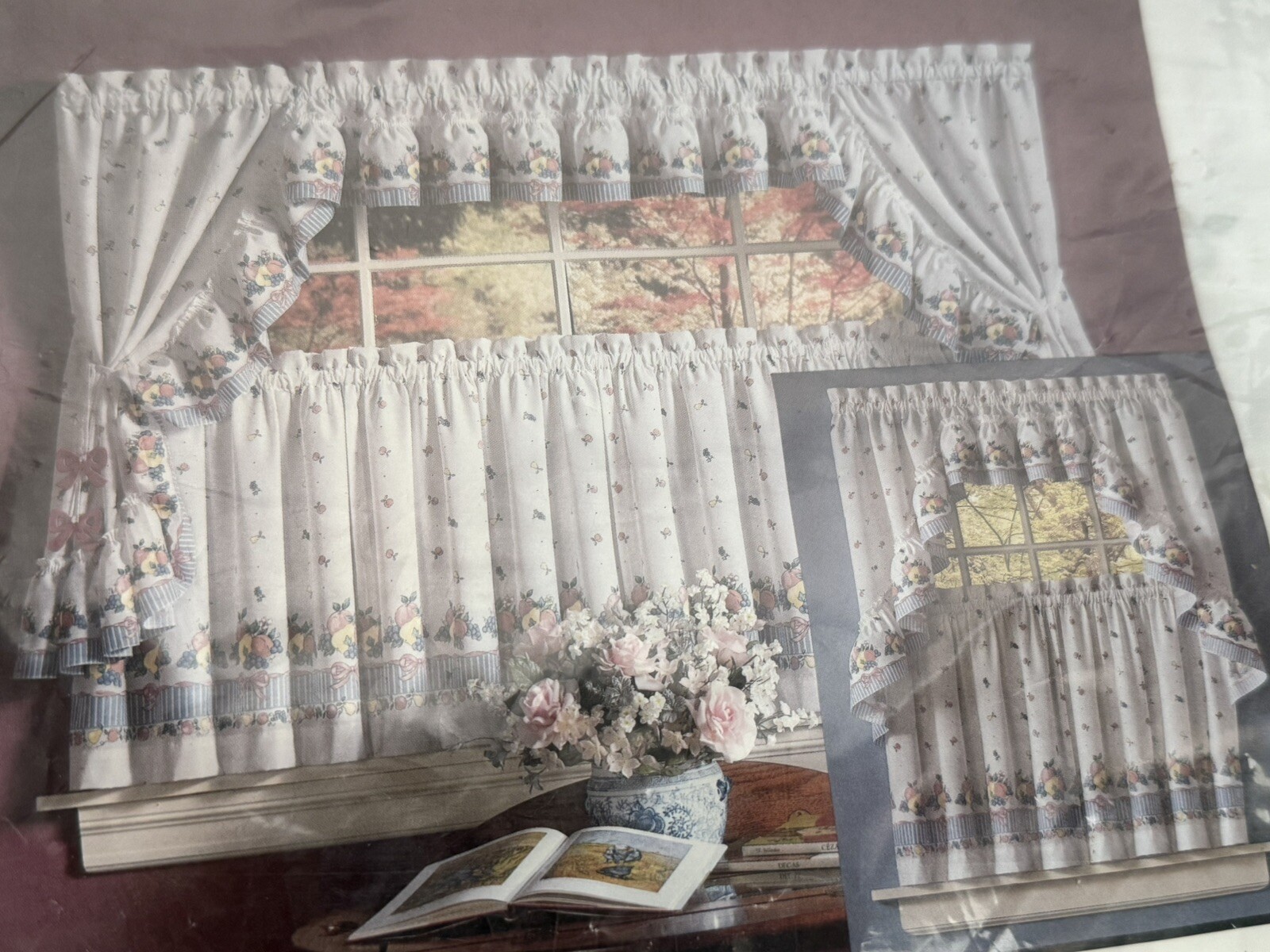 VTG Aberdeen Colorful Fruit Ribbon & Bows Border Print Tiers ONLY 60”x24”NOS