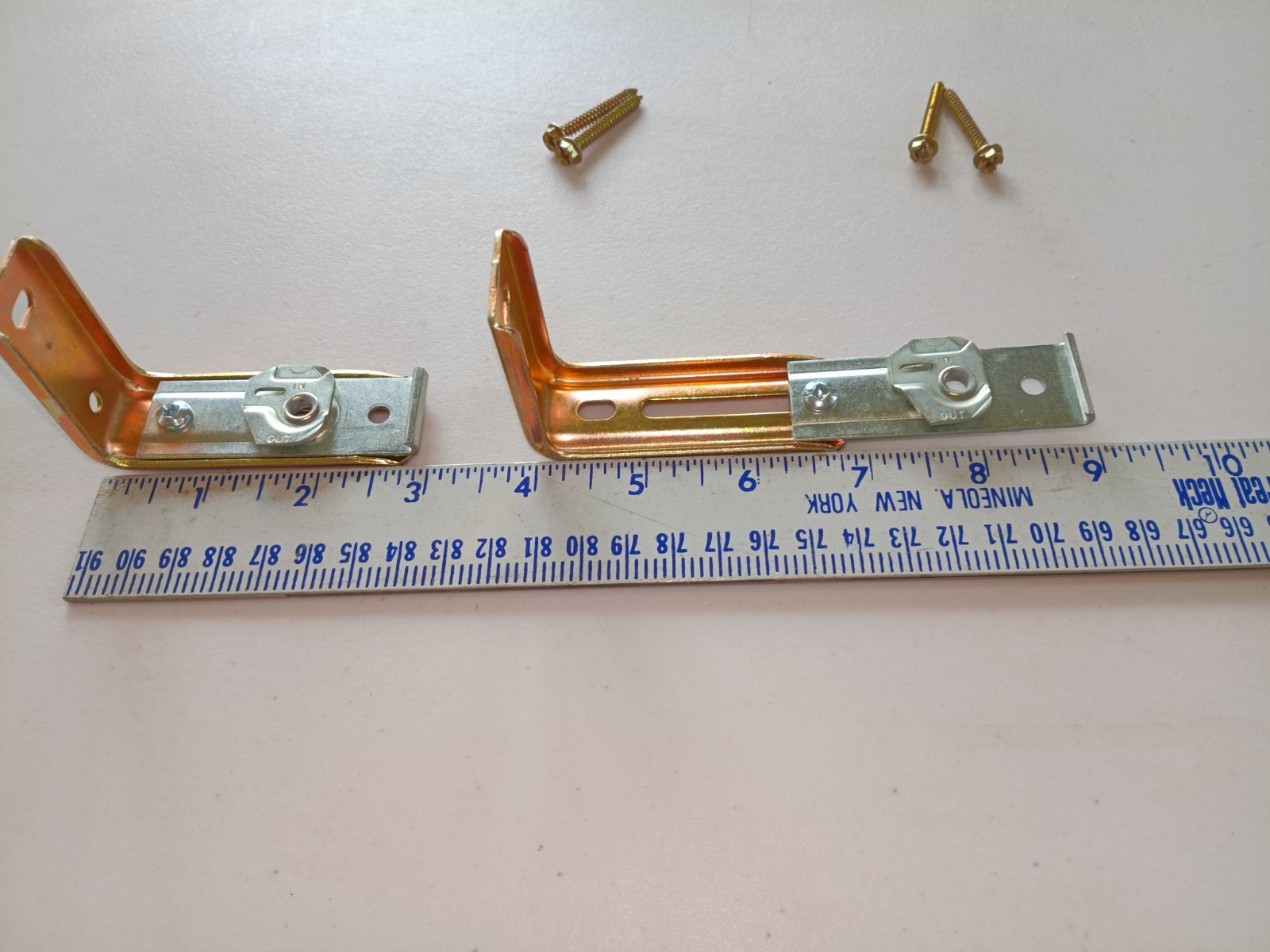 Vtg Kirsch decorative traverse rod brackets 51545SX.92 & screws. 1 pair. 513