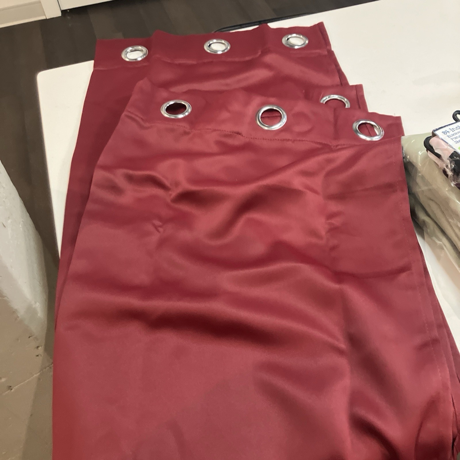 Unbranded Set Of Two Burgandy Curtains / Drapes New