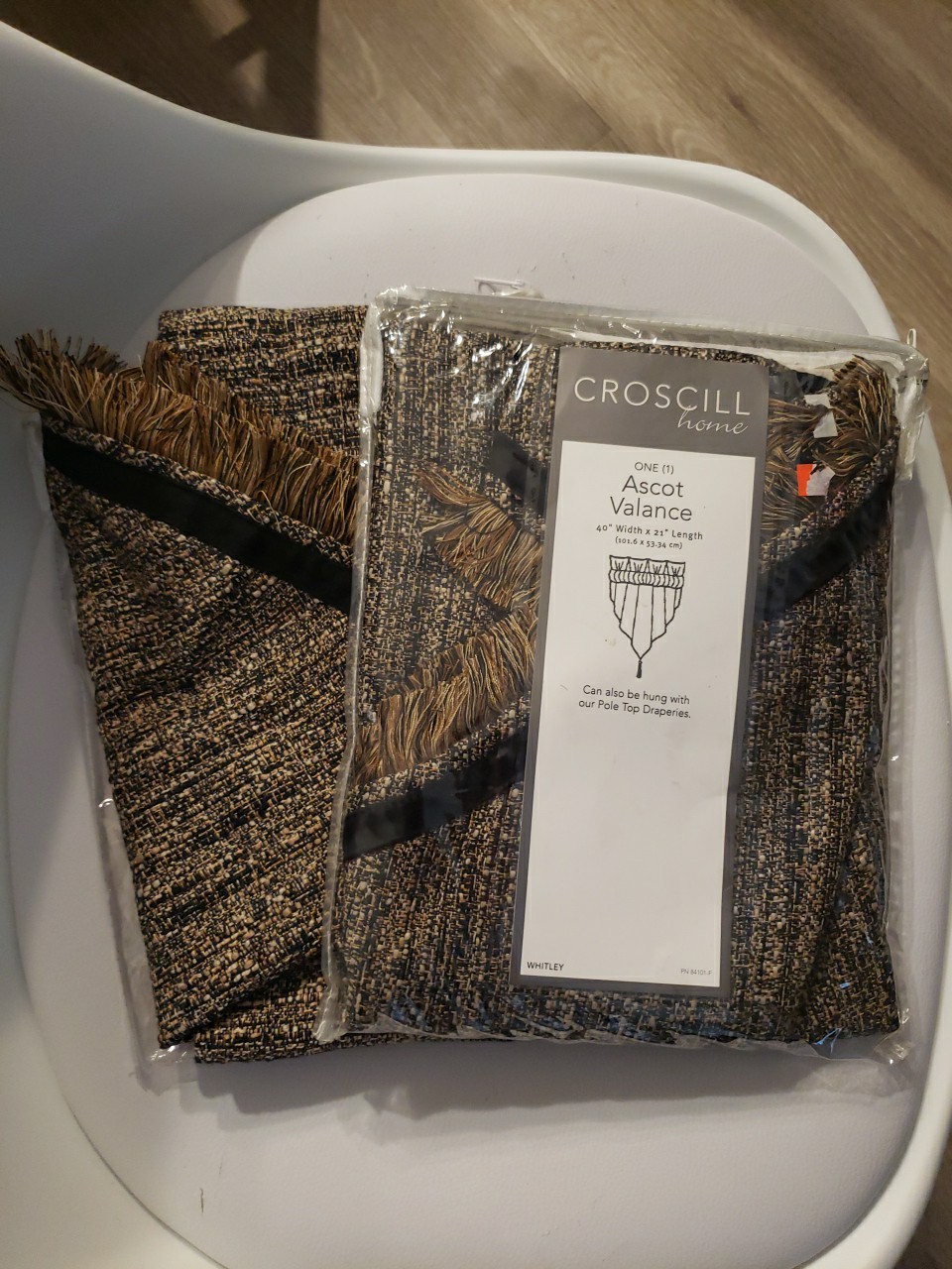 Set of 2 Croscill Home Ascot Valance Whitley Black Multi 40 x 21 New