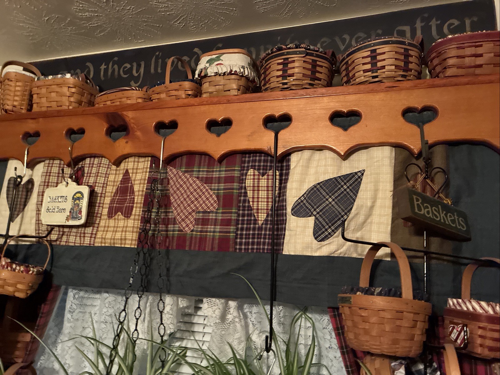 Patch Magic Primitive Hearts Valance