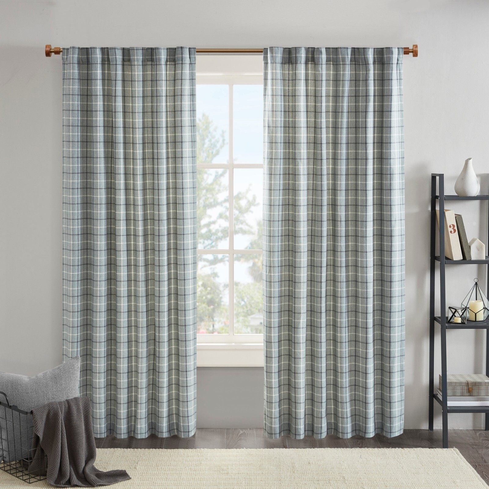 Madison Park Anaheim Plaid Rod Pocket and Back Tab Curtain Panel with Fleece Lin