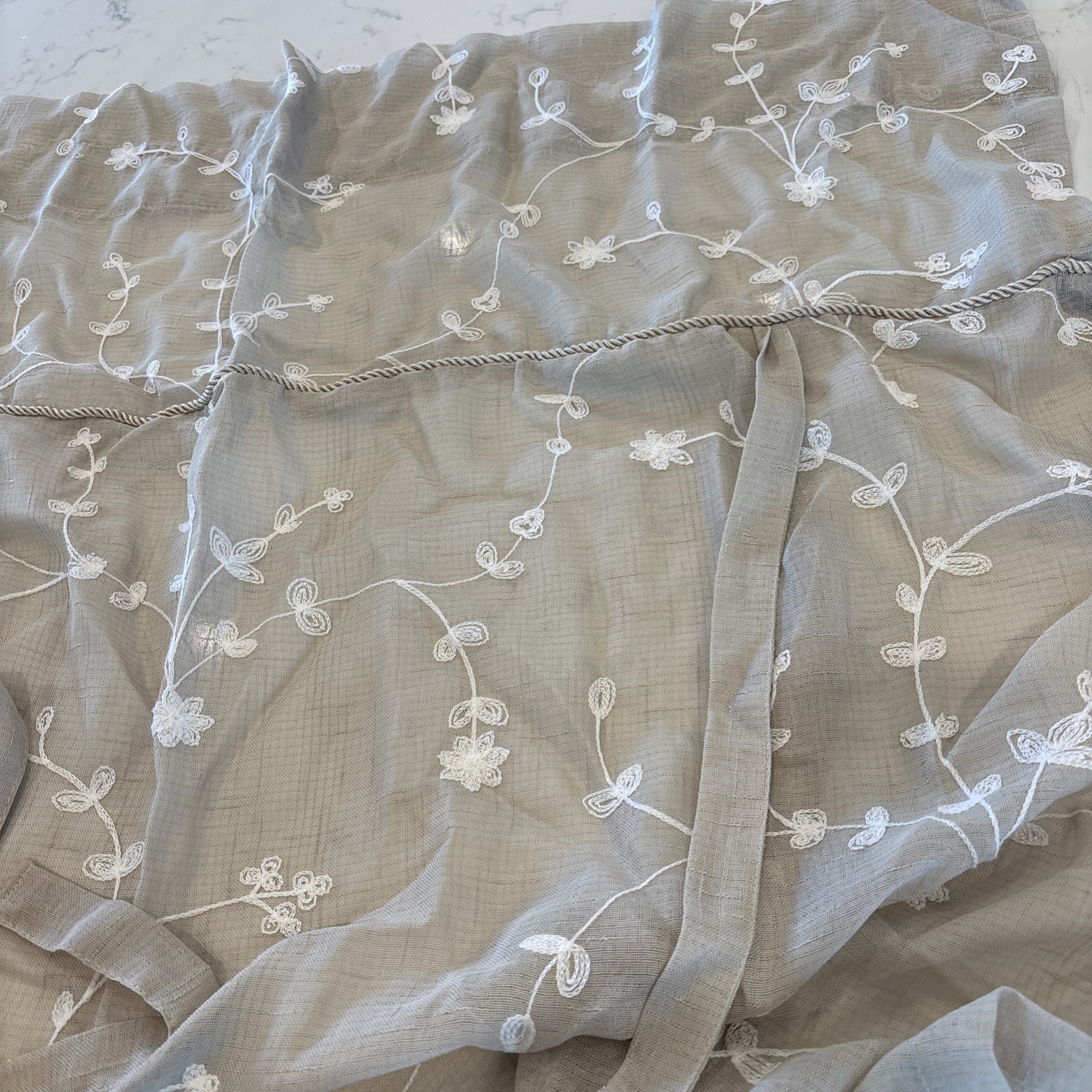 Curtain Panels (2) Sheer Beige White Embroidered Balloon Style 39×63 Boho Girly