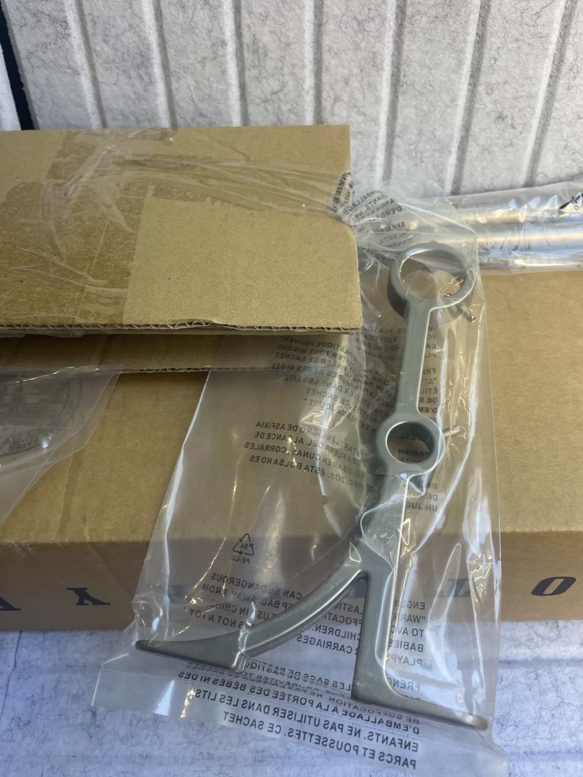 Pottery Barn Standard double rod Curtain Rod & Wall Bracket Pewter 28″-48″