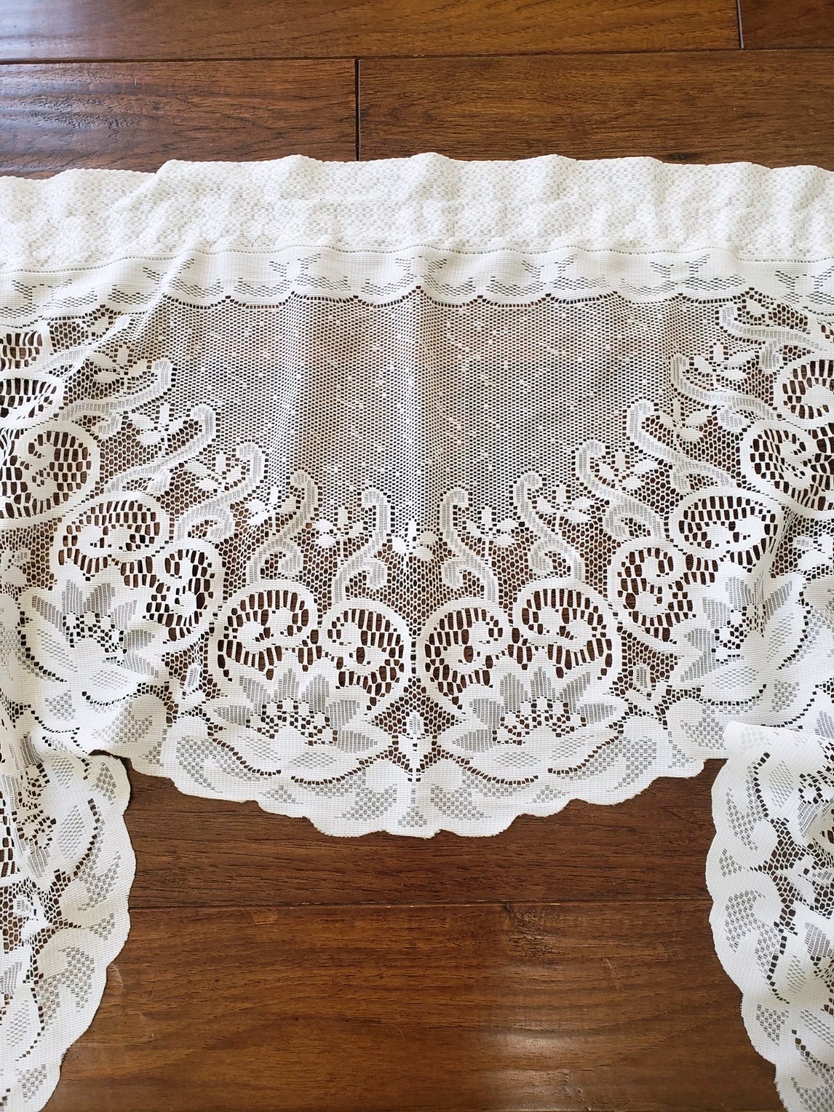 Vintage Filet Lace Curtain Valance Swag Scalloped Cottage Farmhouse 53″ Wide USA