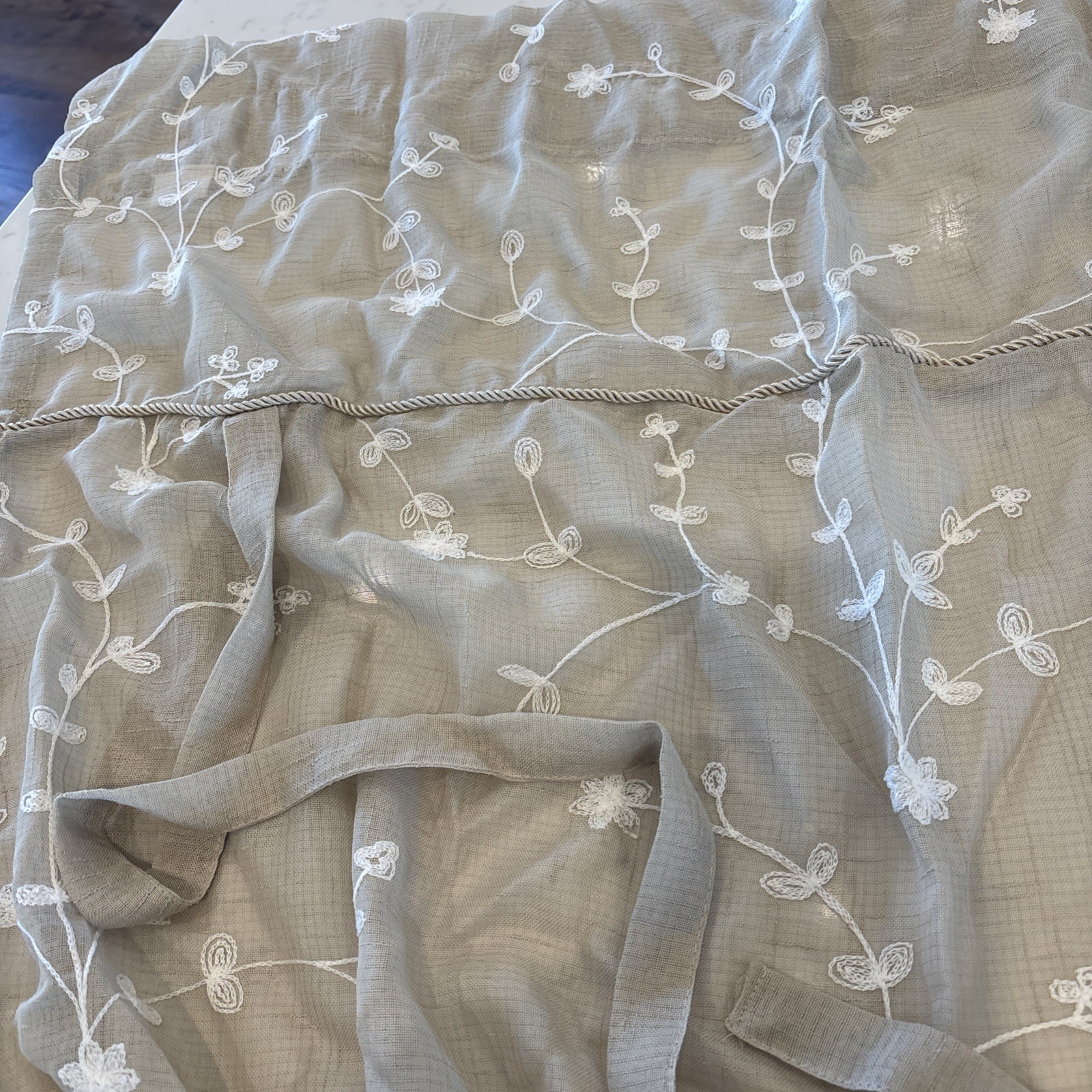 Curtain Panels (2) Sheer Beige White Embroidered Balloon Style 39×63 Boho Girly