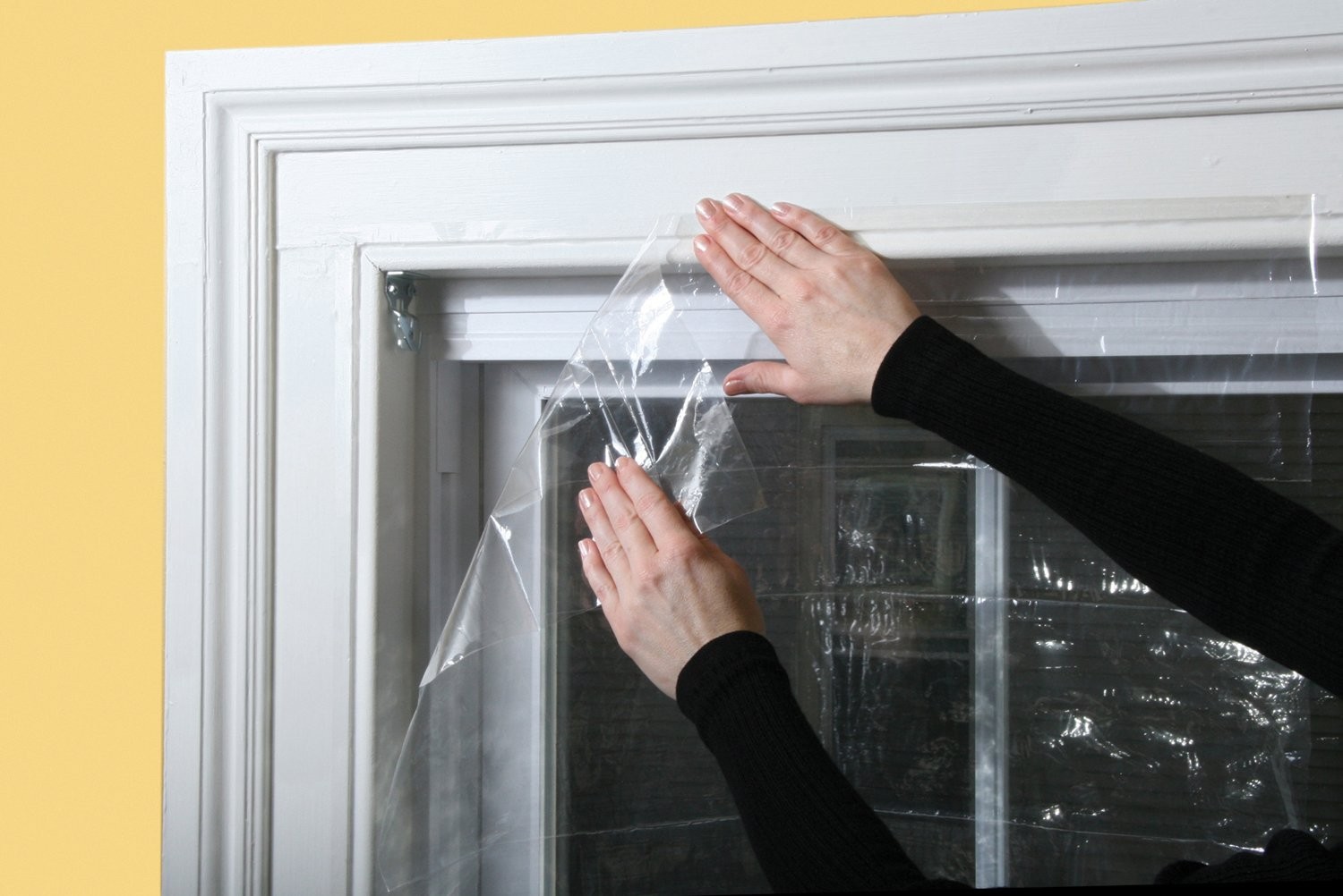 Frost King Indoor Shrink Window Kit 42×62 Crystal Clear Plastic Sheet 1 Pack
