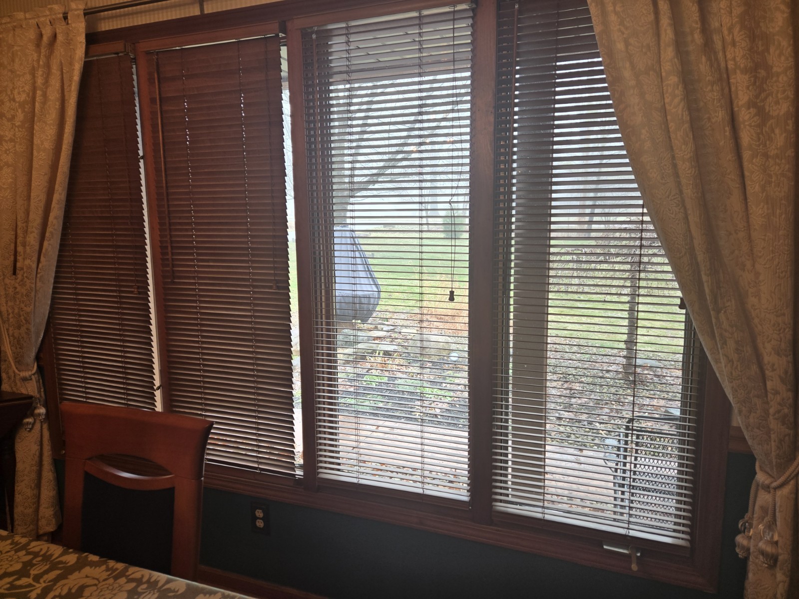 Custom Wood Mini-blinds 21″ wide 4 x 61″ long 4 X 73″ long
