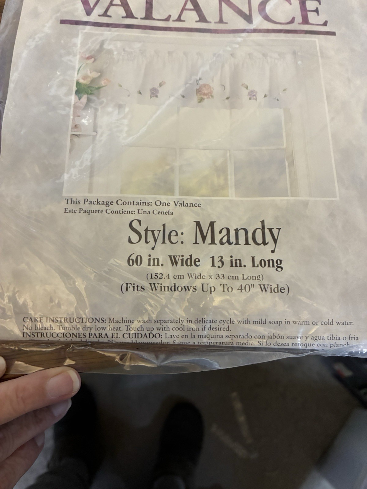 VTG White Window Valance With Floral Pattern Style Mandy purple and pink flowers