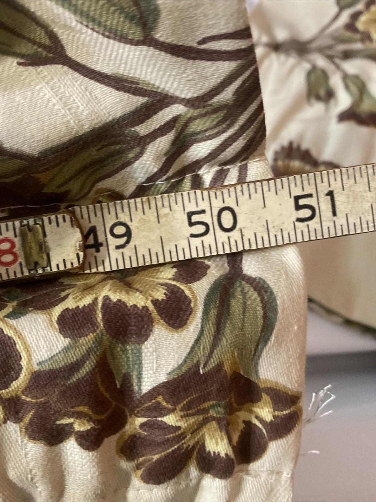 Waverly Williamsburg Magnolia Dogwood Valance Ascot w Tassel 52″ x 23″pair