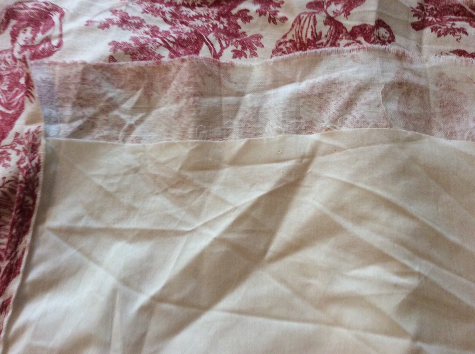 Waverly Curtain Custom Made Valance Red Toile Country Life 25″ x 46″ Unfinished