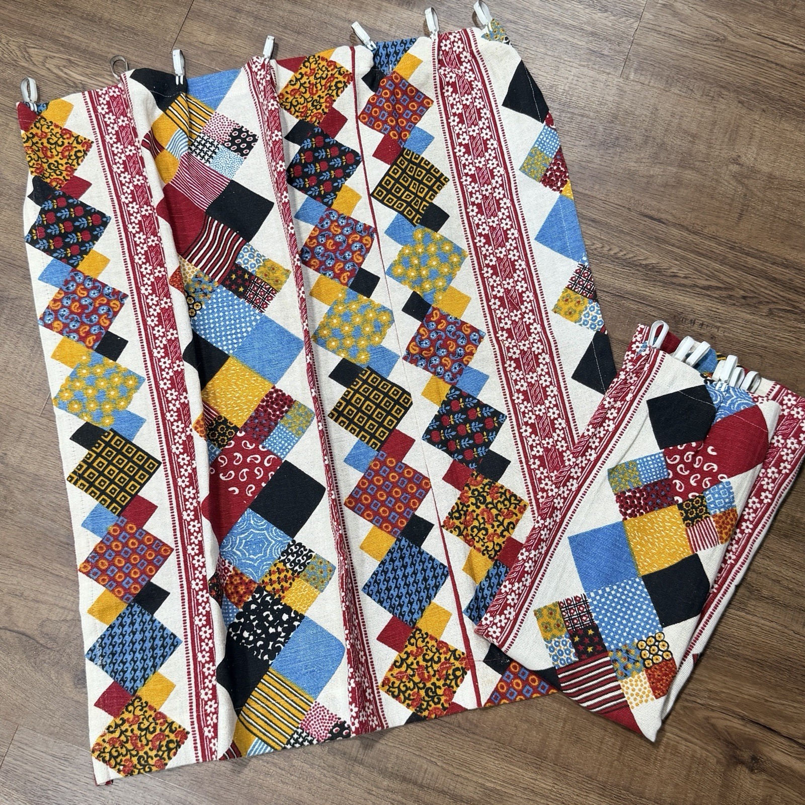 Set 2 Vintage 70s JC Penney Home Starburst Patchwork Cafe Curtains 30″ Blue Red