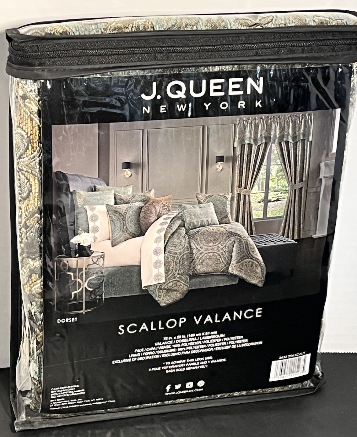 J Queen New York Dorset Woven Chenille Medallion Scallop Window Valance