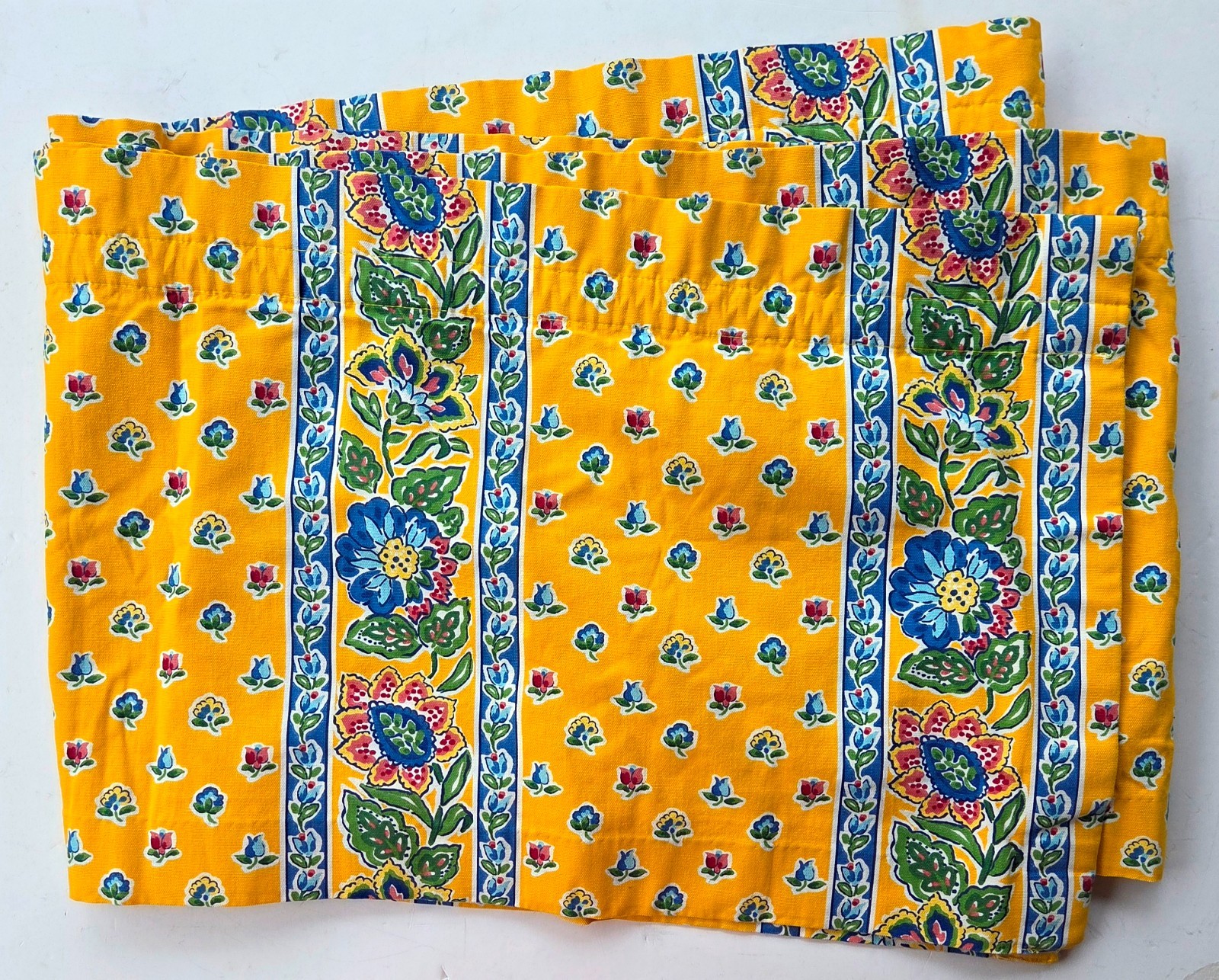 Vintage Waverly Cara Mia French Country Extra-Long Valance 206 x 17 in