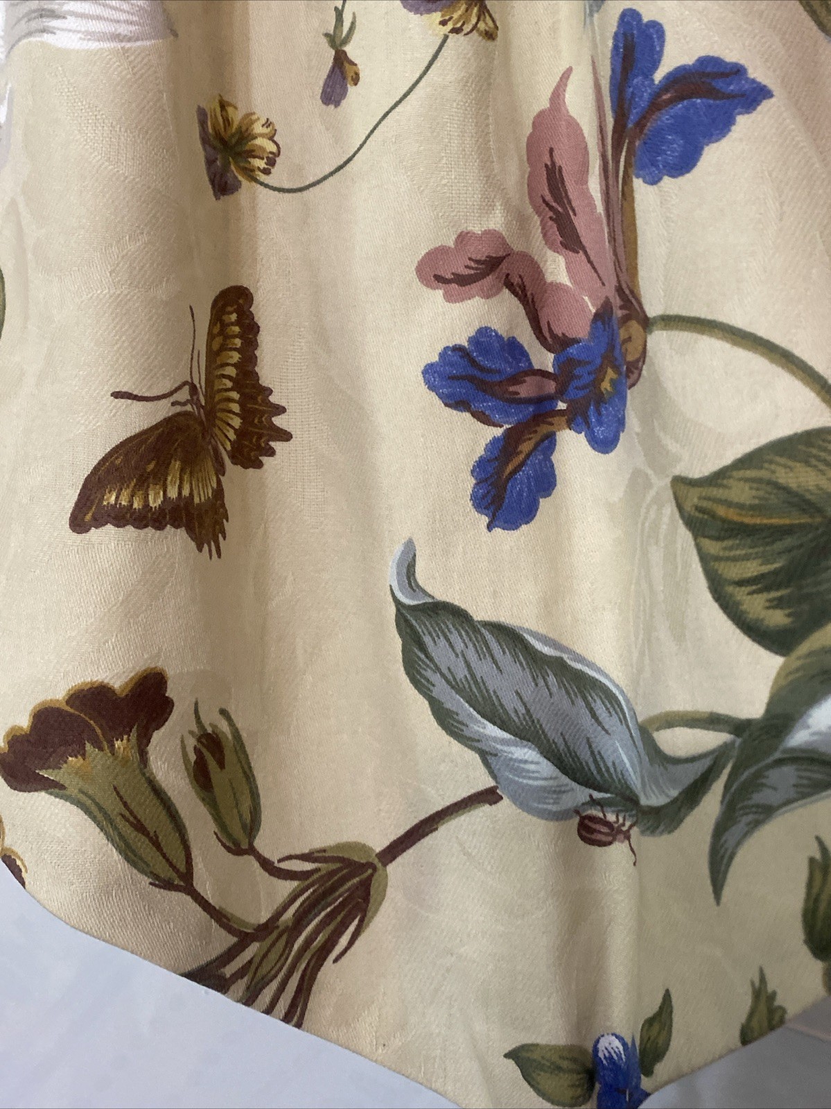Waverly Williamsburg Magnolia Dogwood Valance Ascot w Tassel 52″ x 23″pair