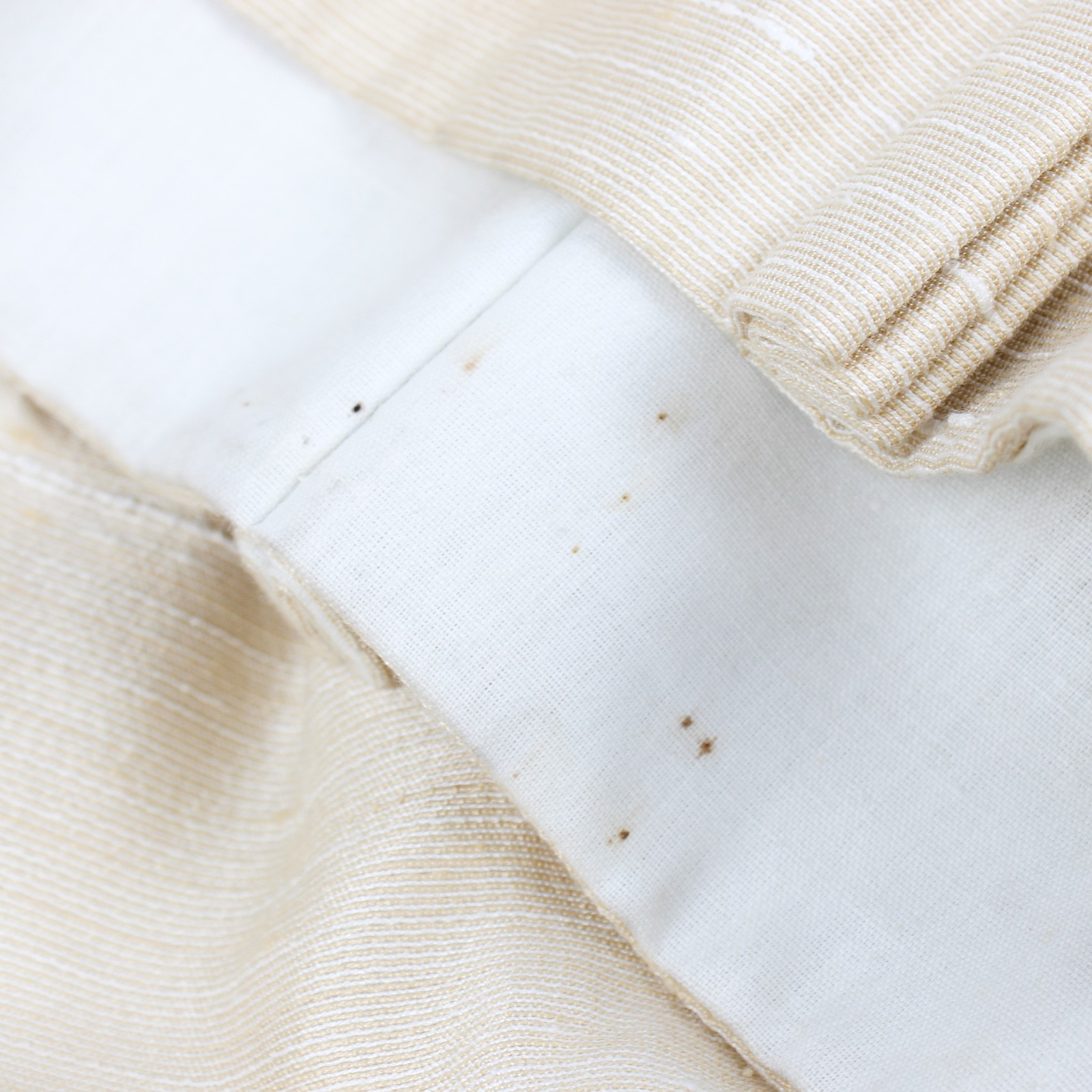 Set Of 2 Matching Unbranded Cream White Lined Fabric Curtains 42″ x 44″