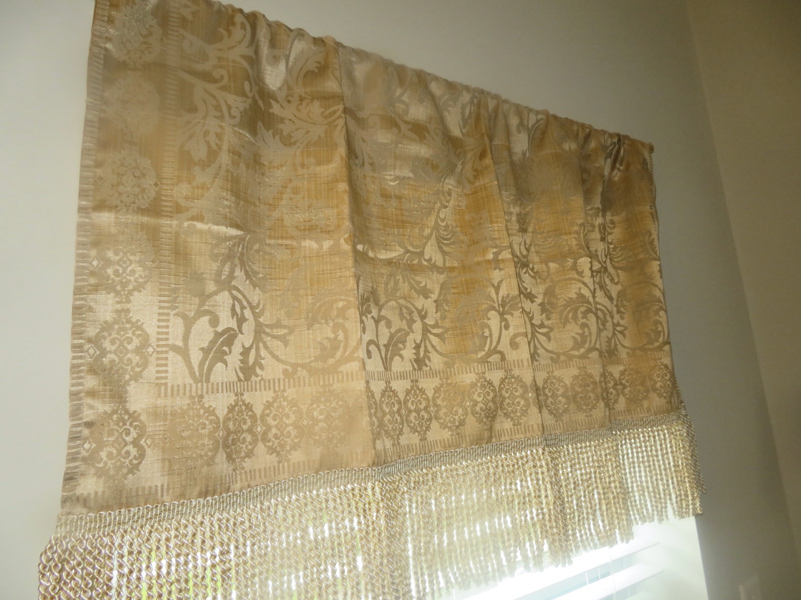 PERI Homeworks Collection Beige Damask Valance Elegant Tassel Trim India Vintage