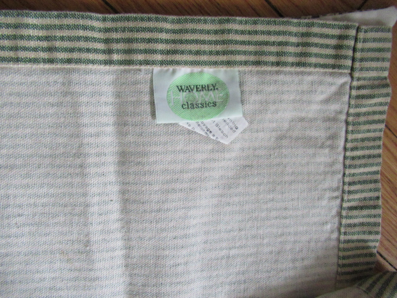 WAVERLY Fernwood Geen & Beige Striped Layered Fairfield Scalloped Valance Cotton