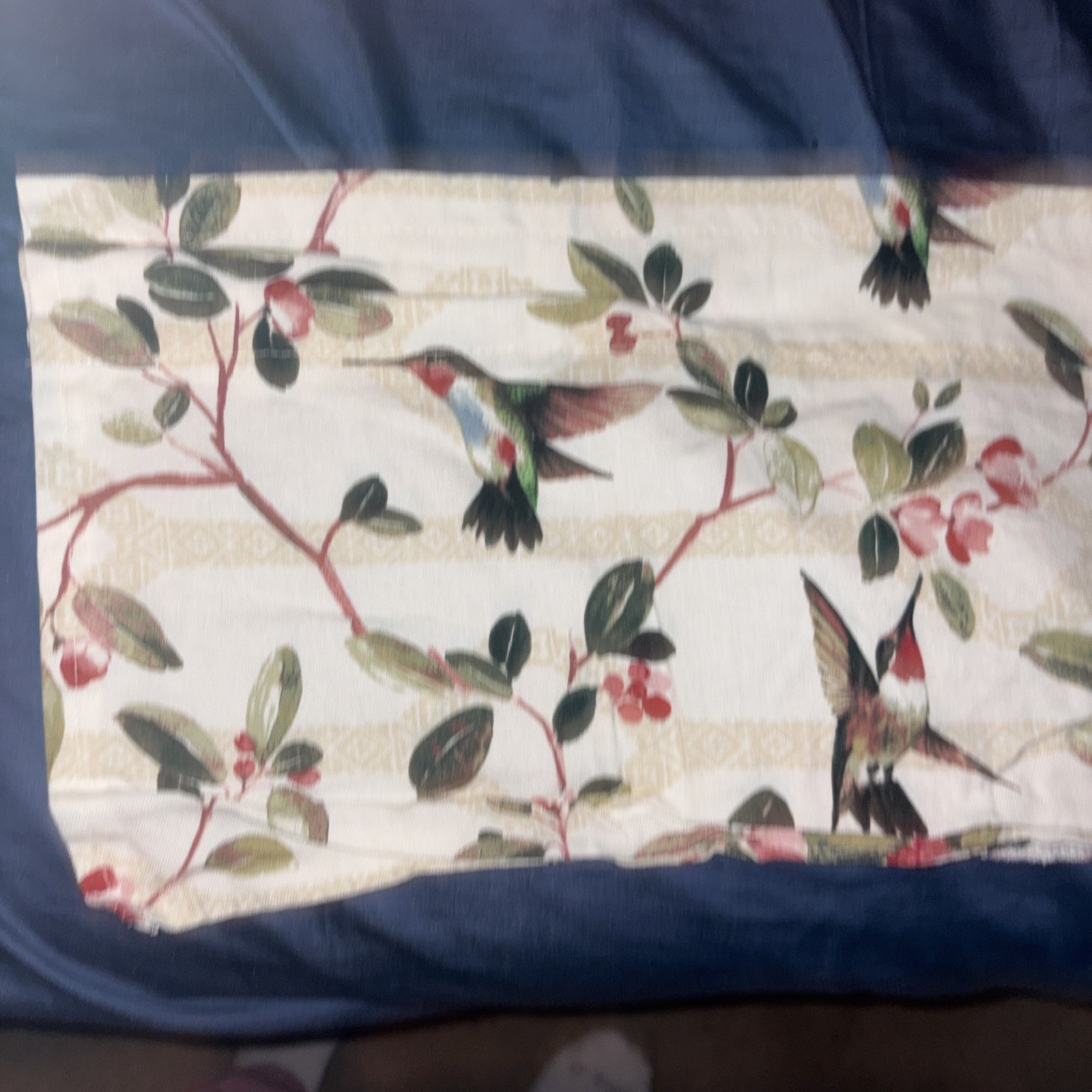 34 In Hummingbird Valance