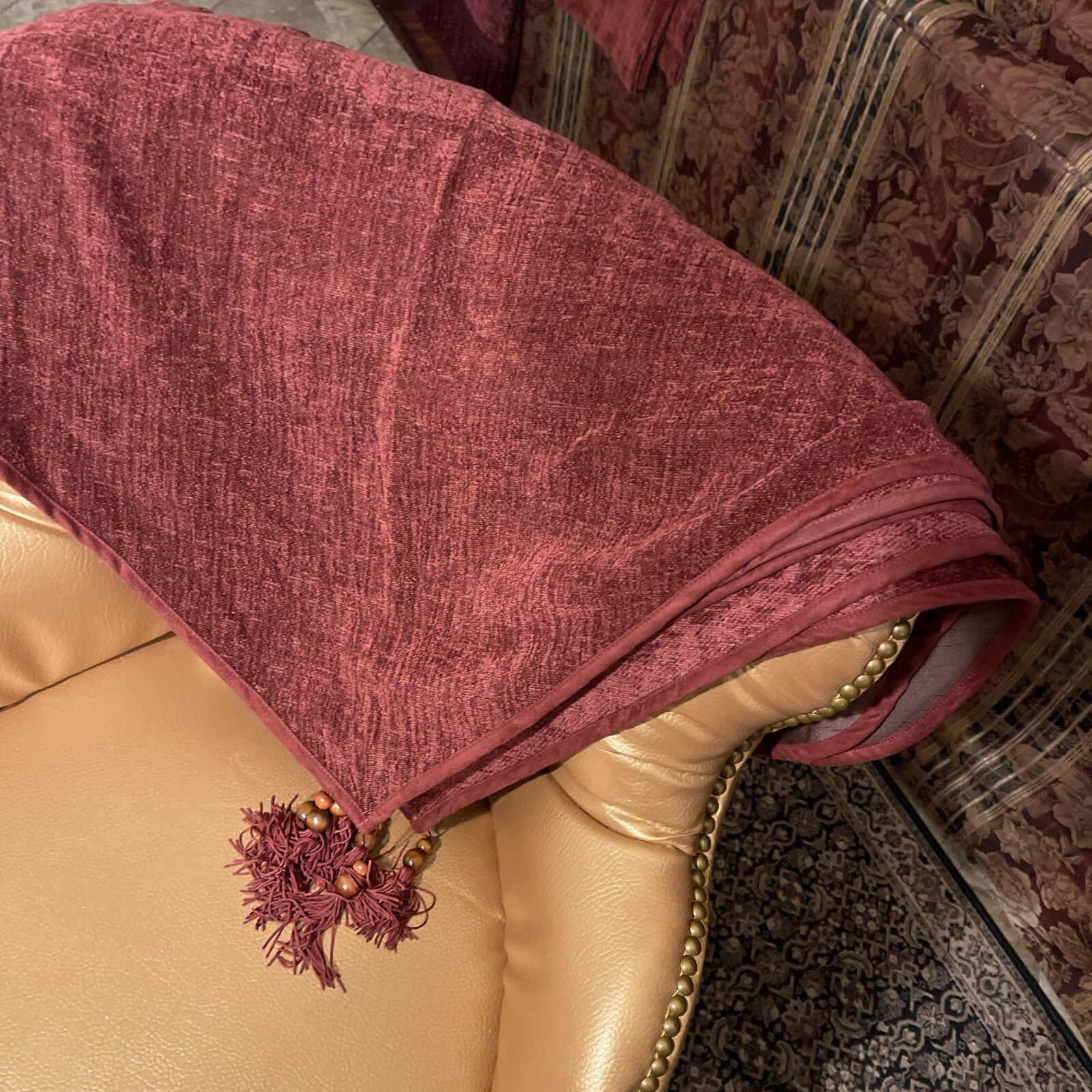 Croscill Brick Burgundy Ascot Valance Crushed Chenille with Tassels 40×25
