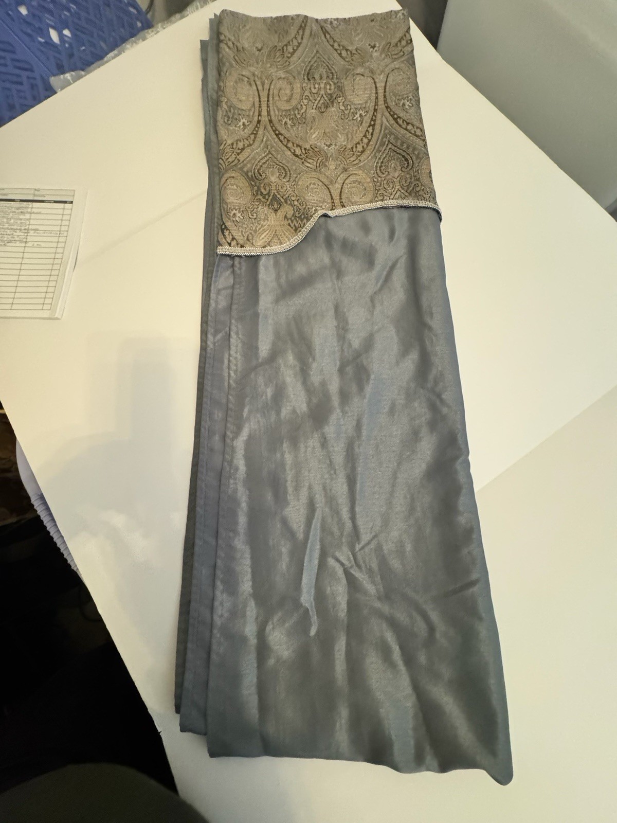 Silver/Brown Paisley Curtains 52×82, 2ea