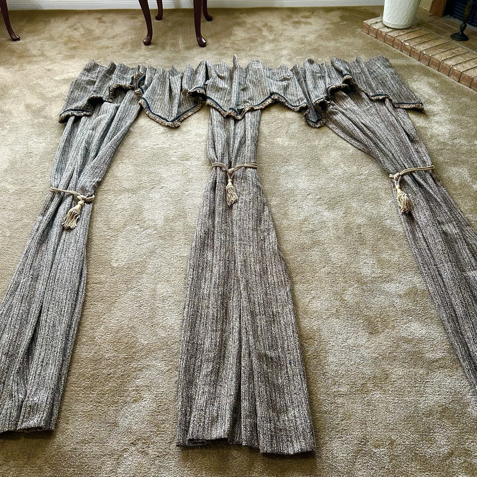 Crosscill Vintage Heavy Drapes, 3 Panels, 5 Valences, 3 Tie Backs.