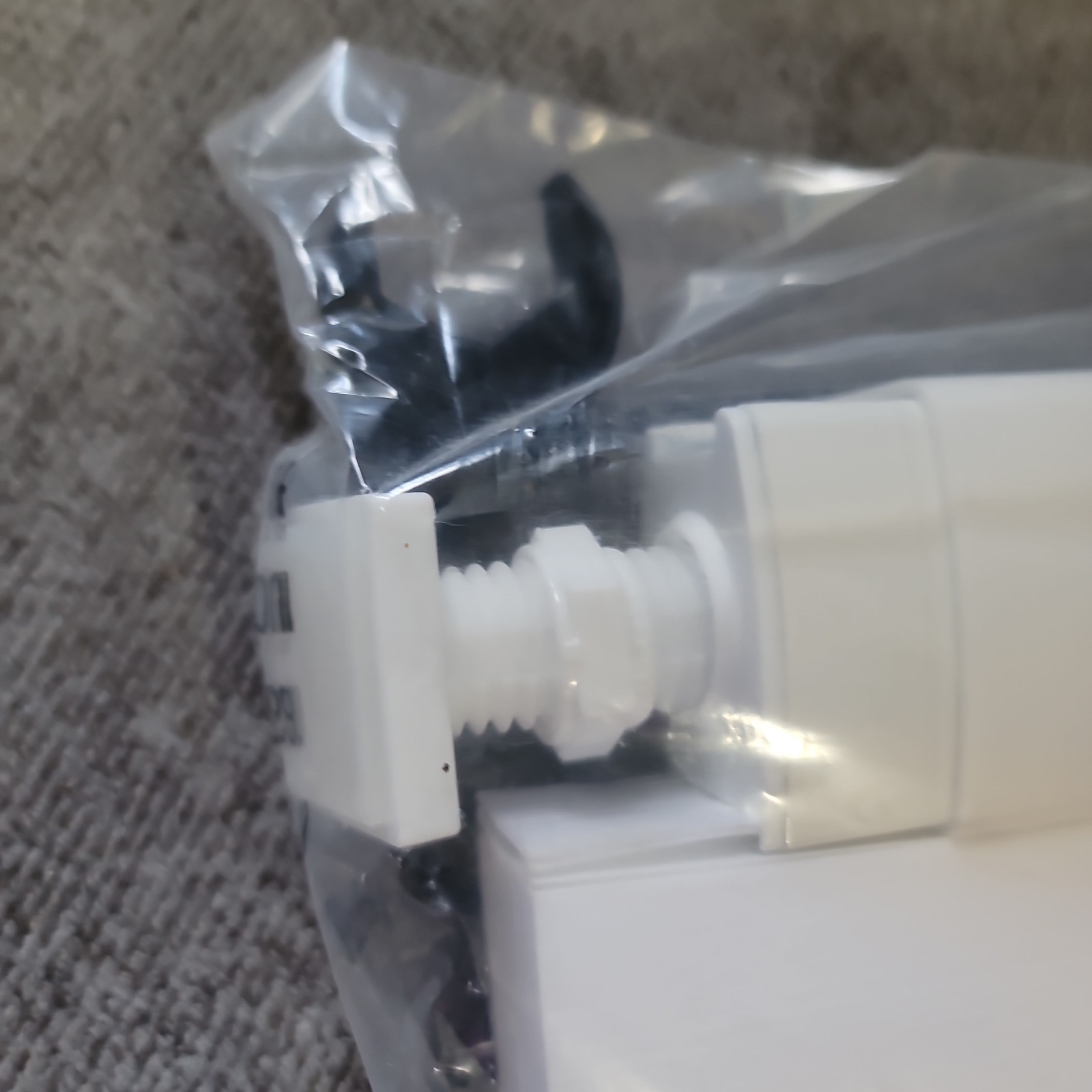 No Drill Cordless Cellular Light Filtering Thermal Honeycomb 33 5/8″Wx64″H White