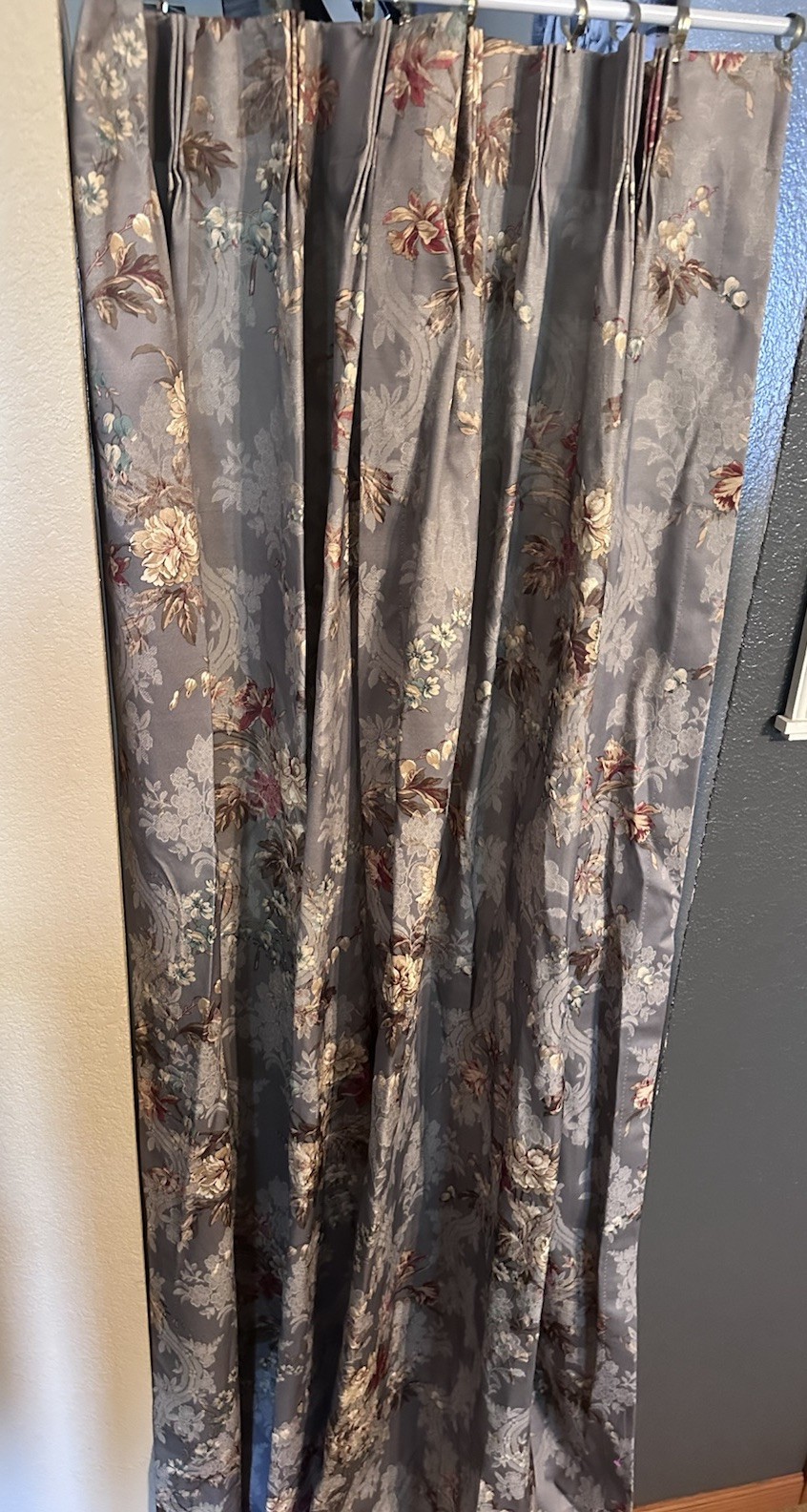 JCPenney Home Silver Floral Print Pinch Pleated Curtain 2 Panels Shabby Chic